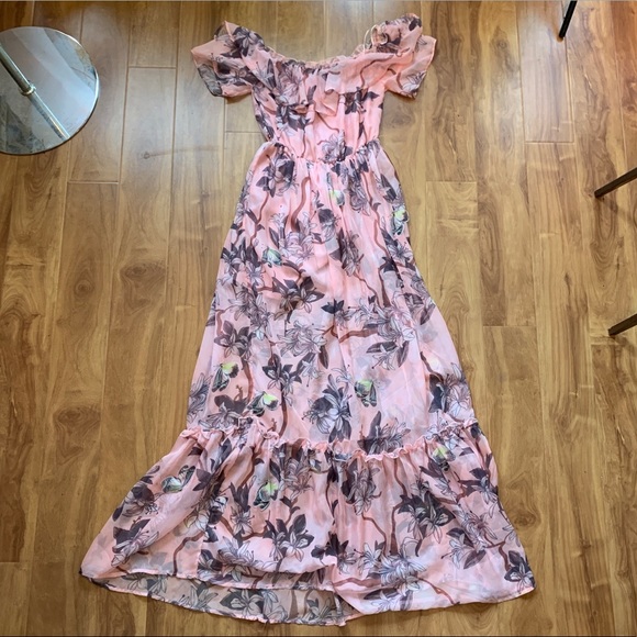 BNWT L’Atiste by Amy’ Beautiful Pink Floral Print & Butterfly Gown Size Small - Picture 9 of 9